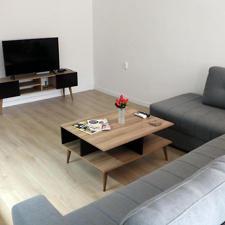 Spacious Modern Apartment Kisela Voda Skopje Extérieur photo